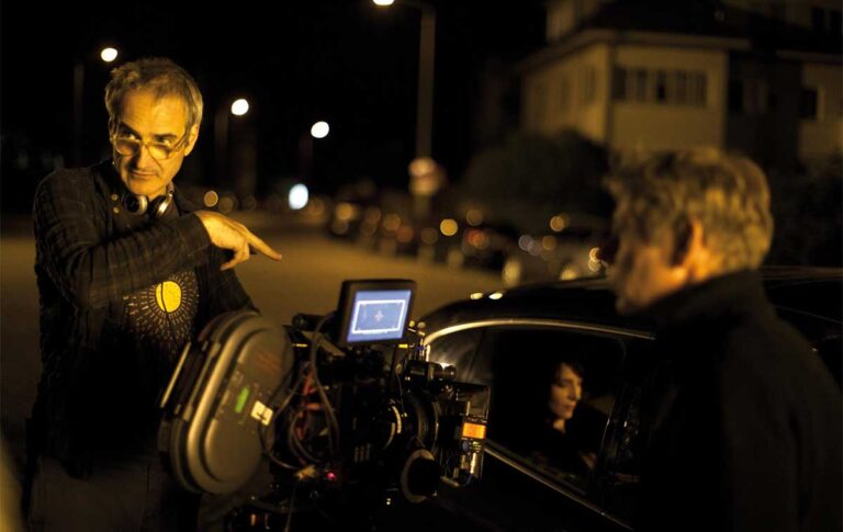 Olivier-Assayas-am-Set----Clouds-of-Sils-Maria---