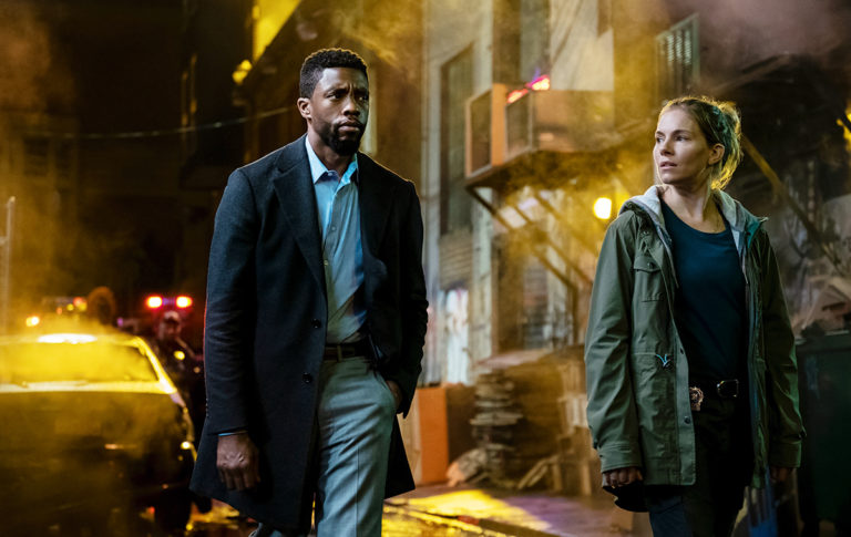 21 BRIDGES – Chadwick Boseman