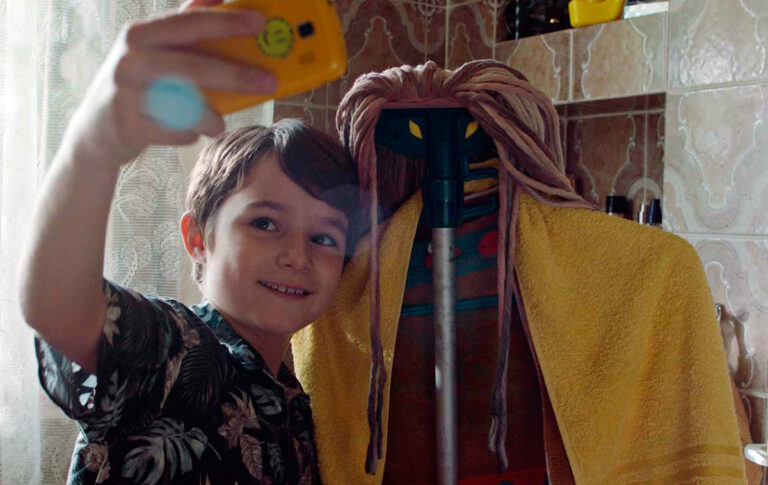 Arash T. Riahi - Ein bisschen bleiben wir noch