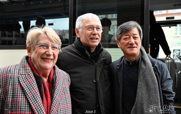 Martine und Jean-Marc Therouanne mit Lee Yong-kwan