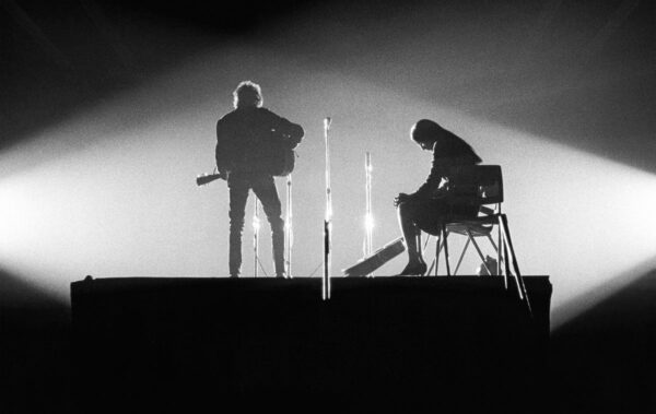 Joan Baez I Am a Noise