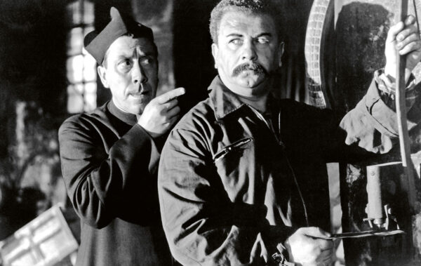 Le petit monde de Don Camillo (1952)